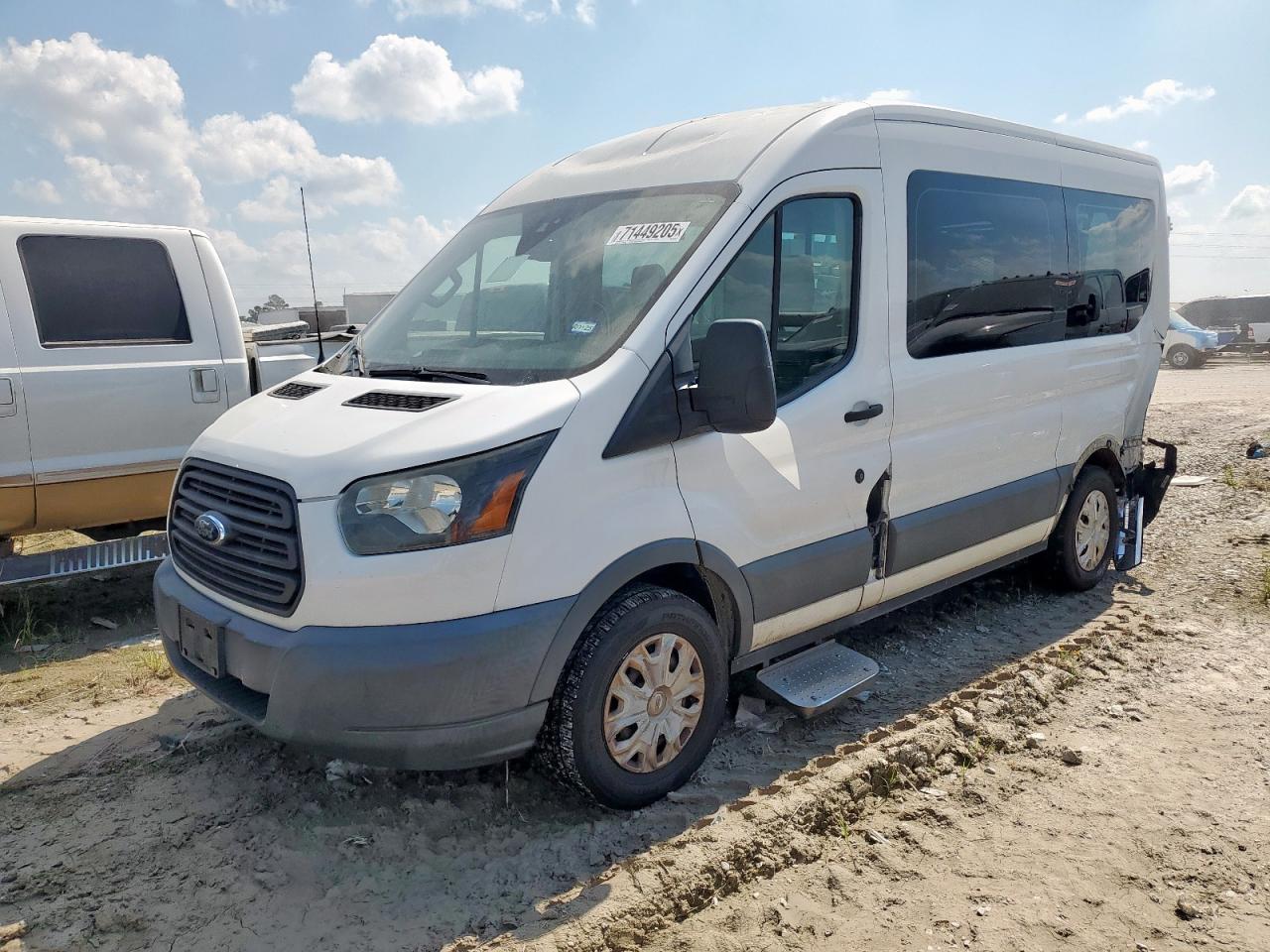 2016 Ford Transit t- T-150