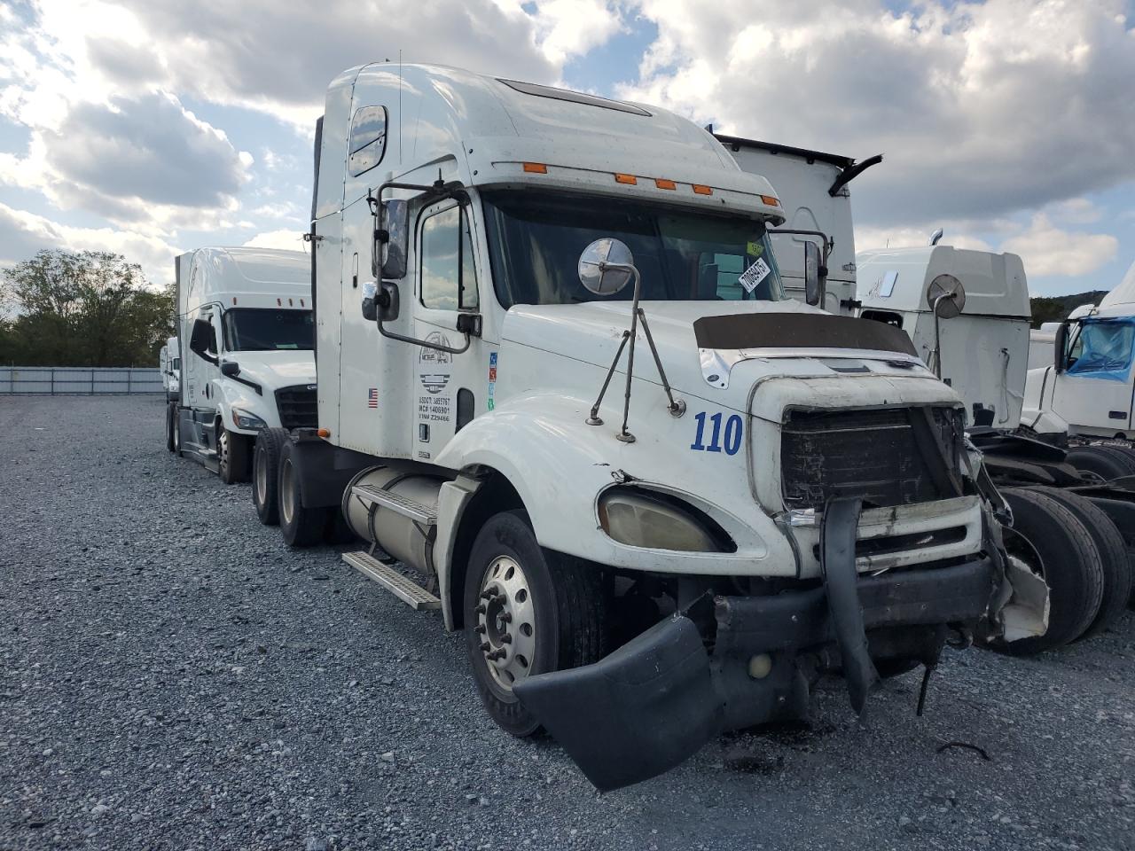 2003 Freightliner Columbia COLUMBIA