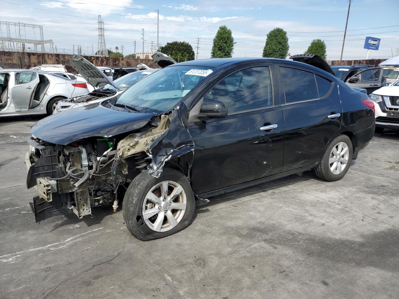 2014 Nissan Versa s S