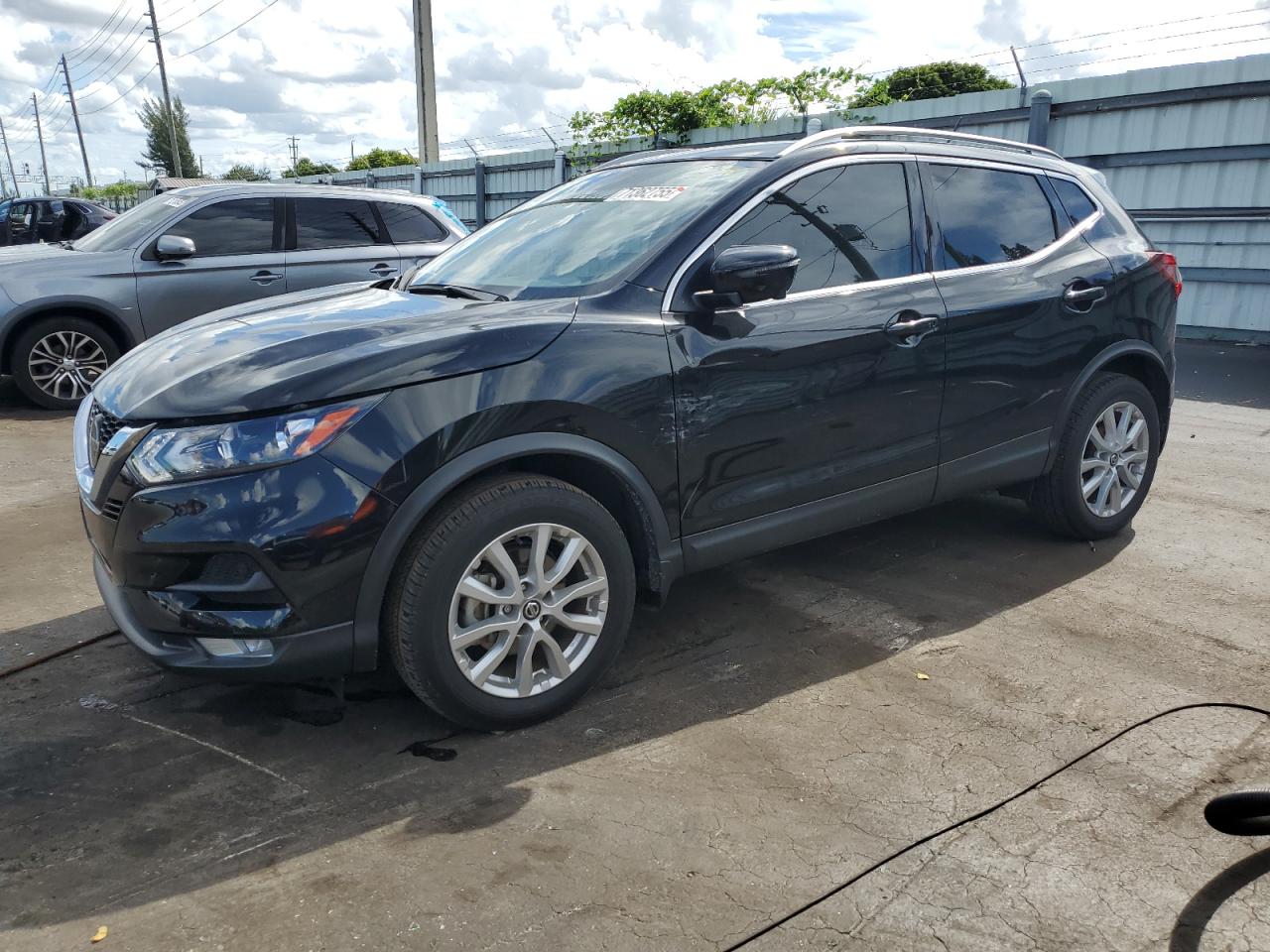 2022 Nissan Rogue spor SV