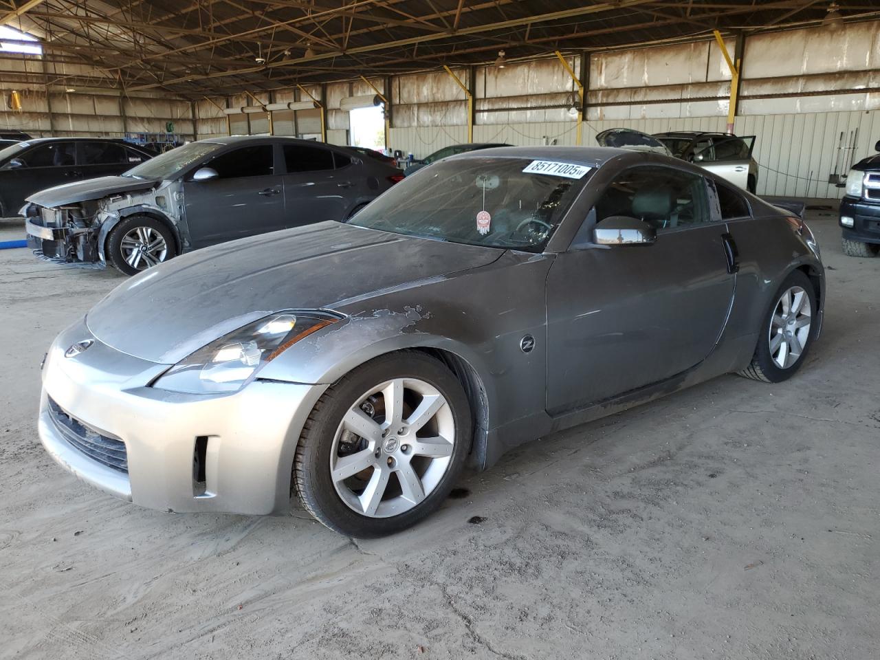 2005 Nissan Z
