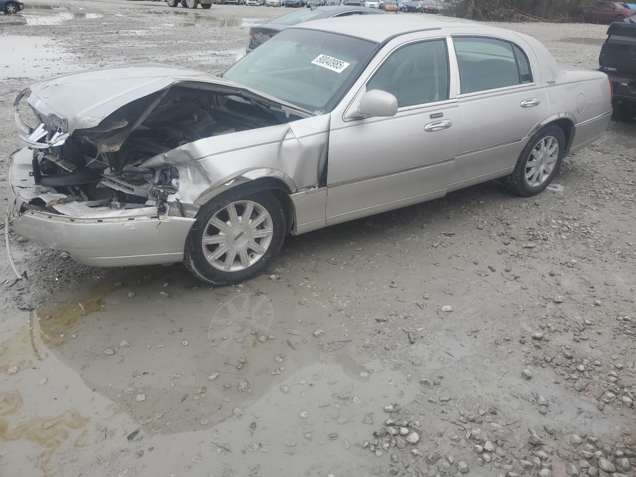 2010 Lincoln Town Car