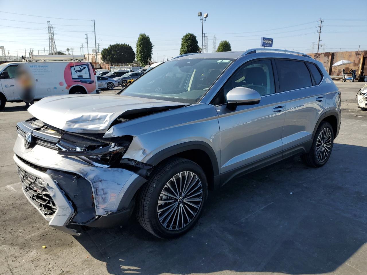 2025 Volkswagen Taos