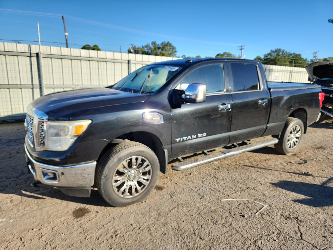 2016 Nissan Titan