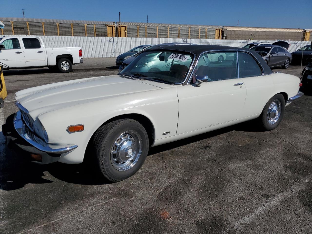 1976 Jaguar Xj12