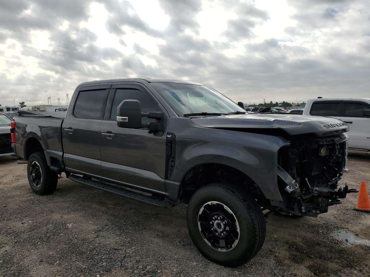 Ford F-350 Super Duty