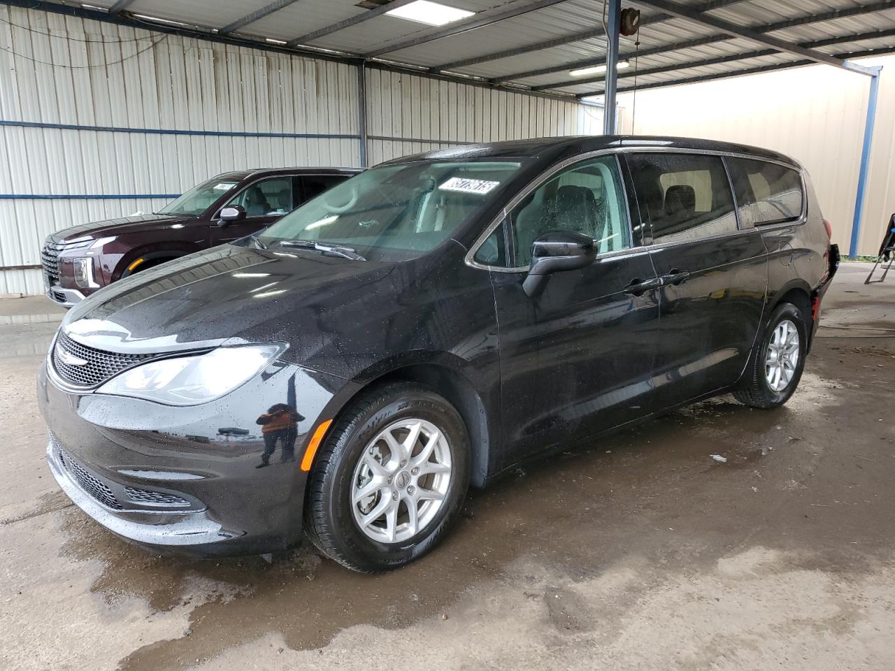 2024 Chrysler Voyager