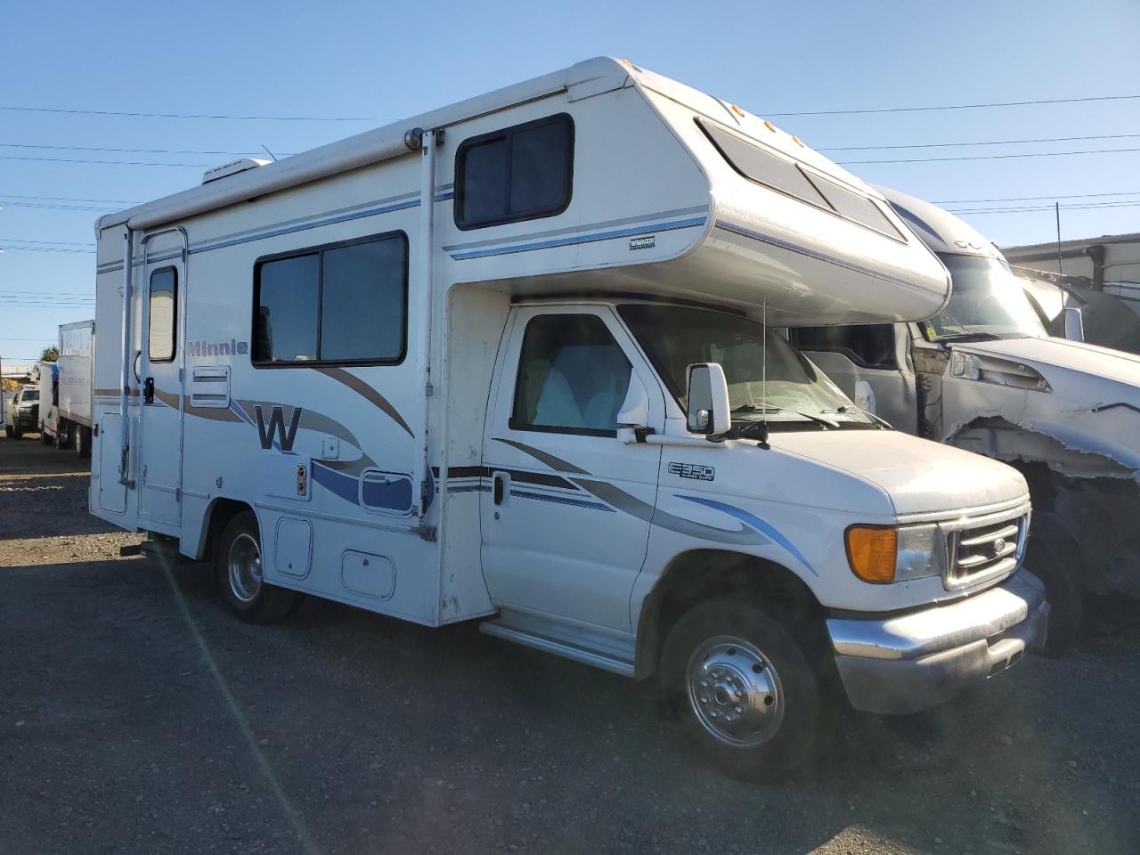 2004 Ford Econoline E350