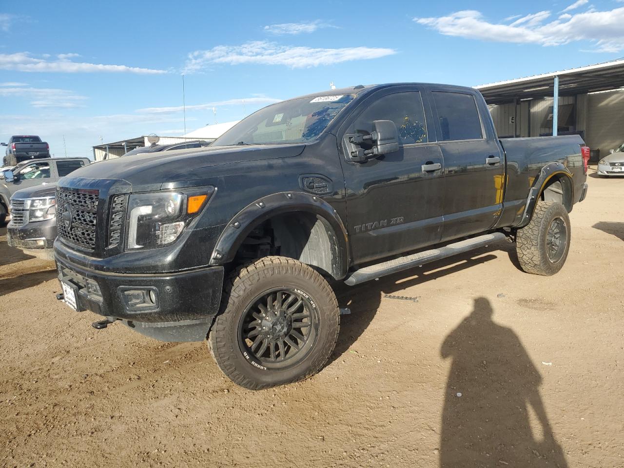 Nissan Titan