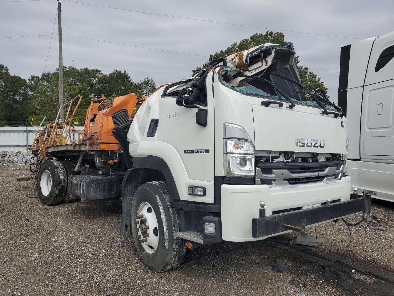 2025 Isuzu FTR