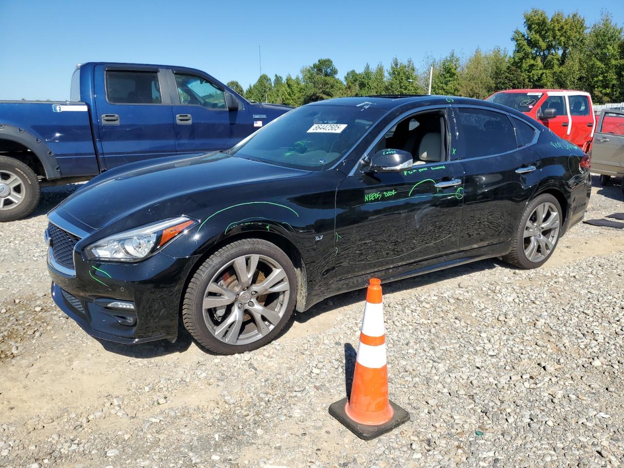 2017 Infiniti Q70
