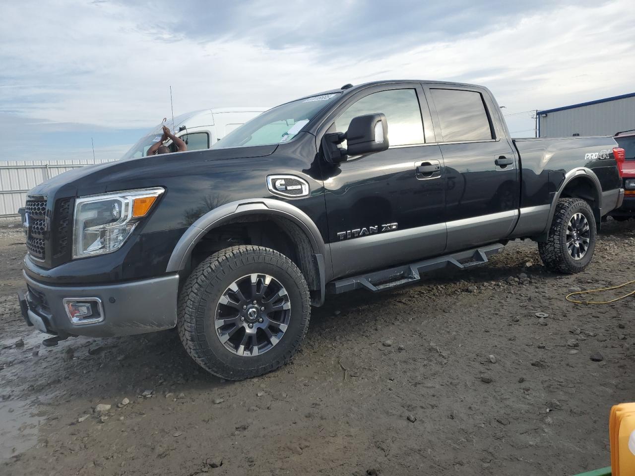 2016 Nissan Titan