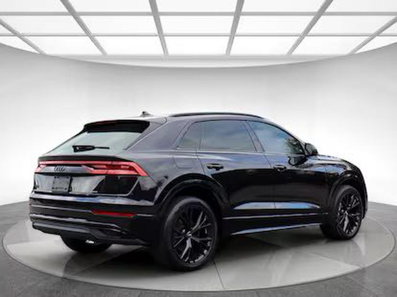 2021 Audi Q8