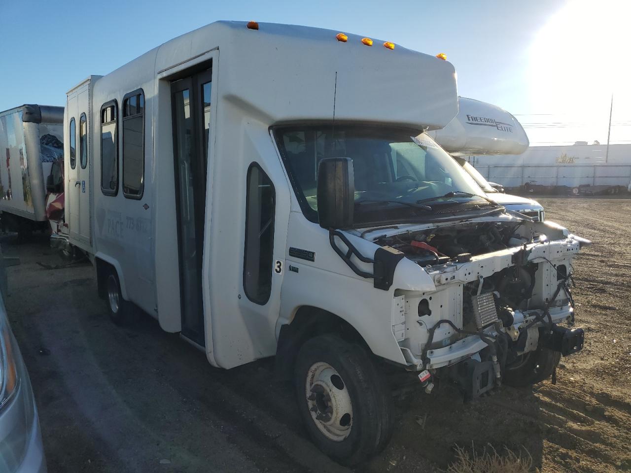 2015 Ford Econoline E350