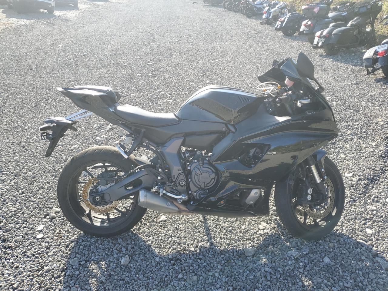 2023 Yamaha Yzfr7