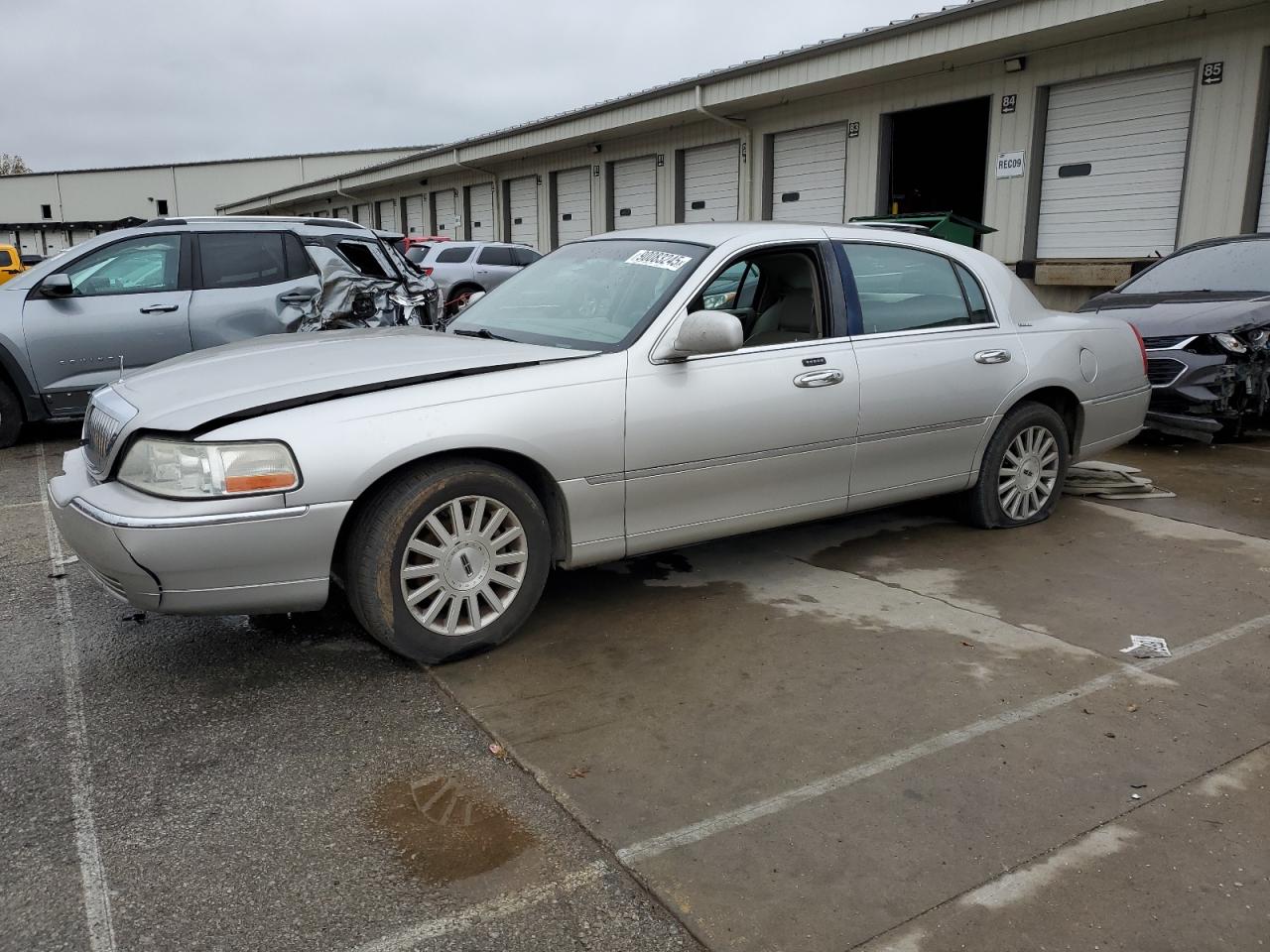 2003 Lincoln Town Car
