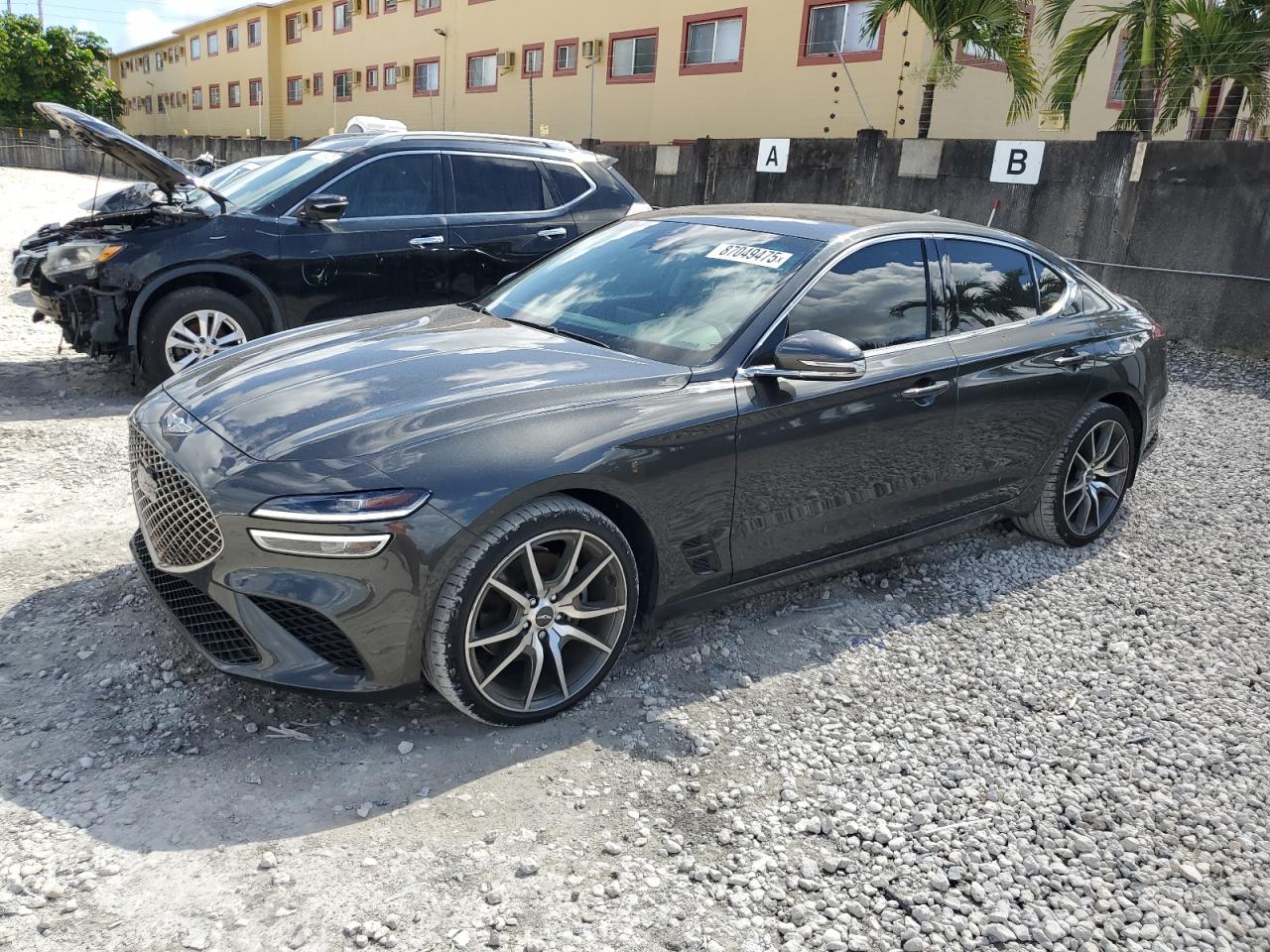 2023 Genesis G70