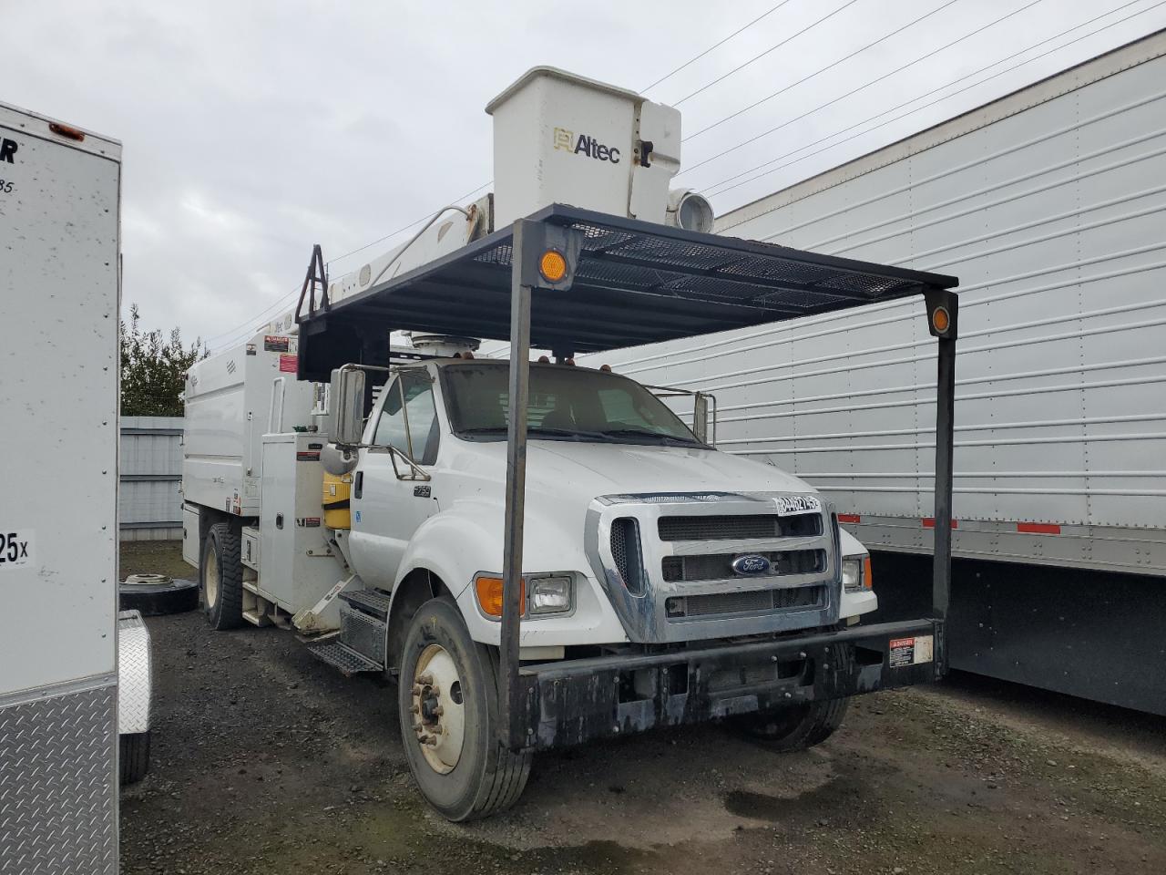 2013 Ford F-750