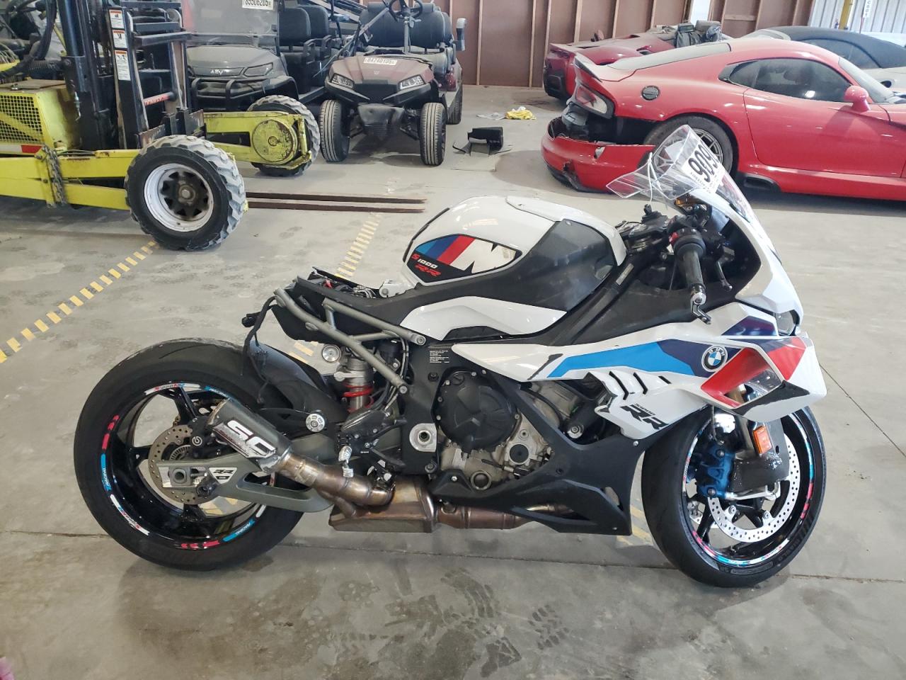 2025 BMW S 1000