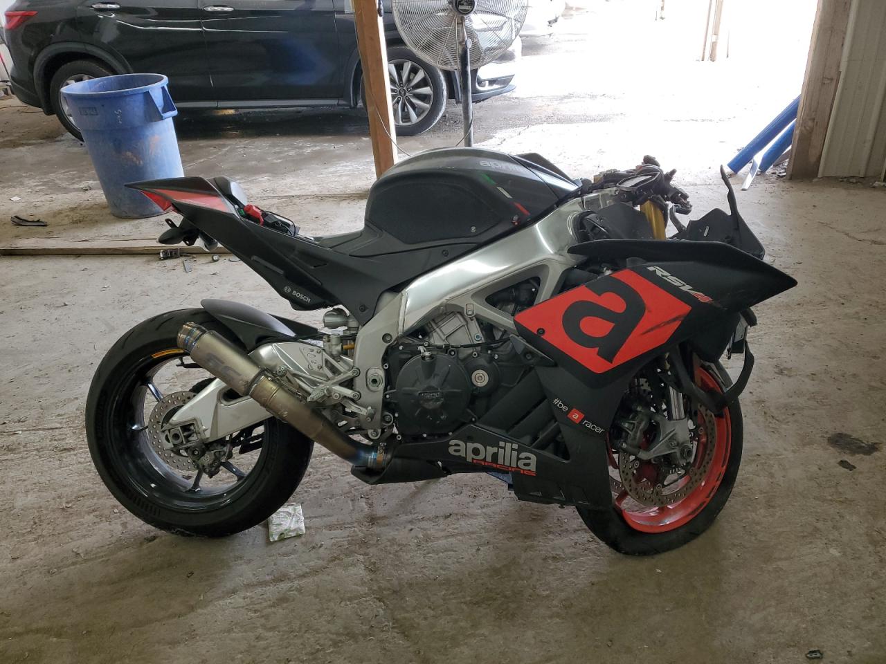 2017 Aprilia RSV
