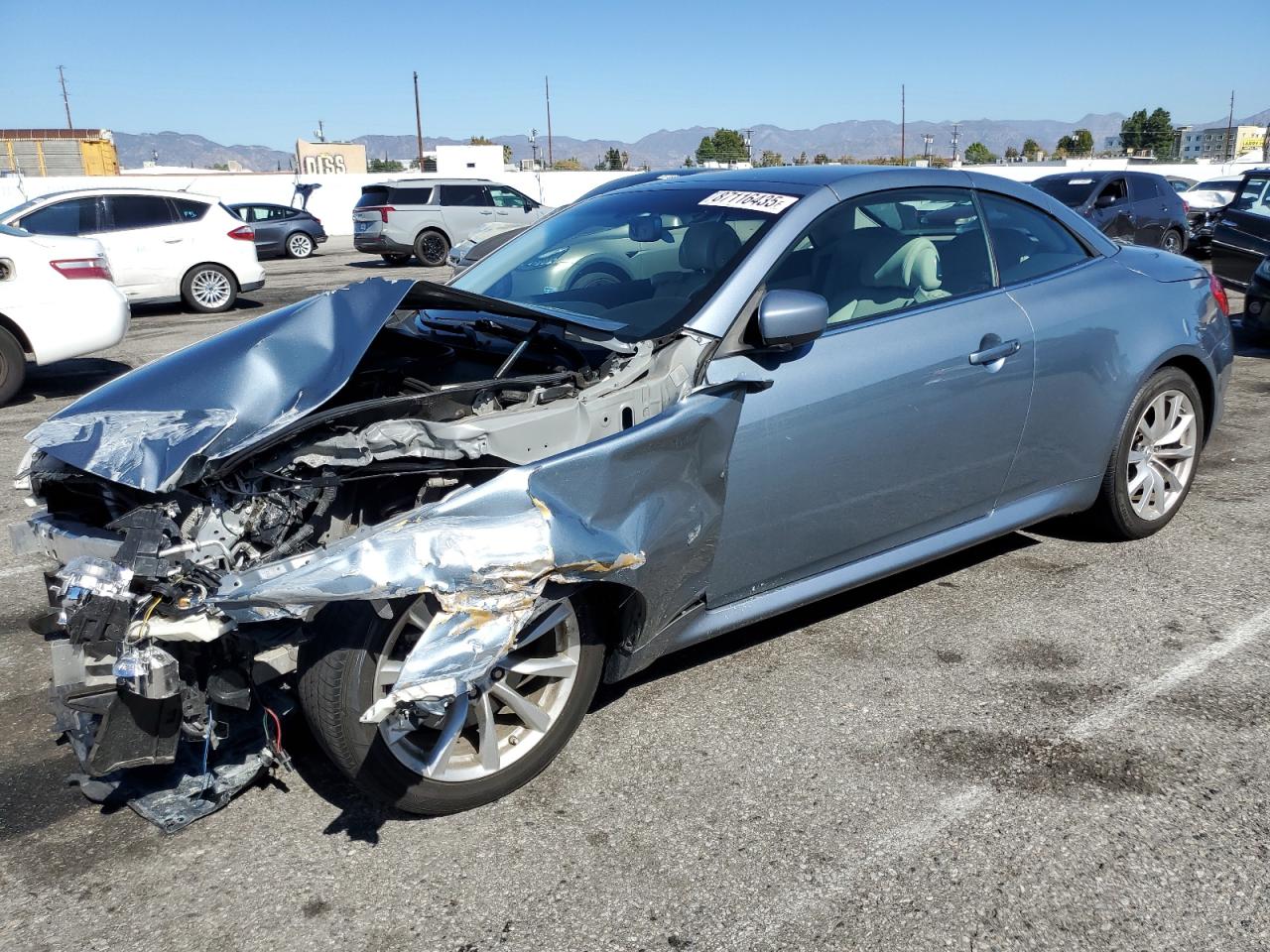 2015 Infiniti Q60