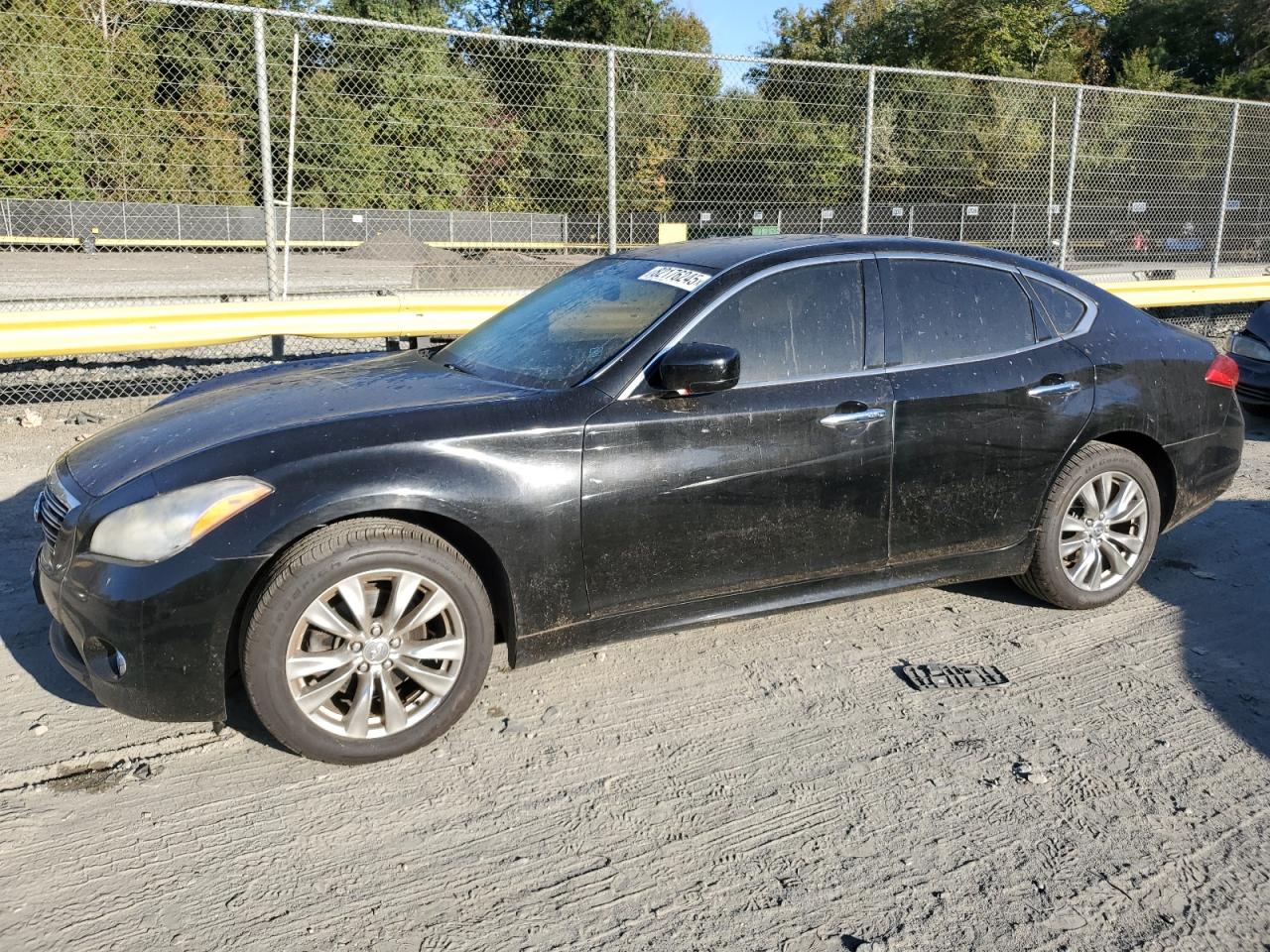 2013 Infiniti M37
