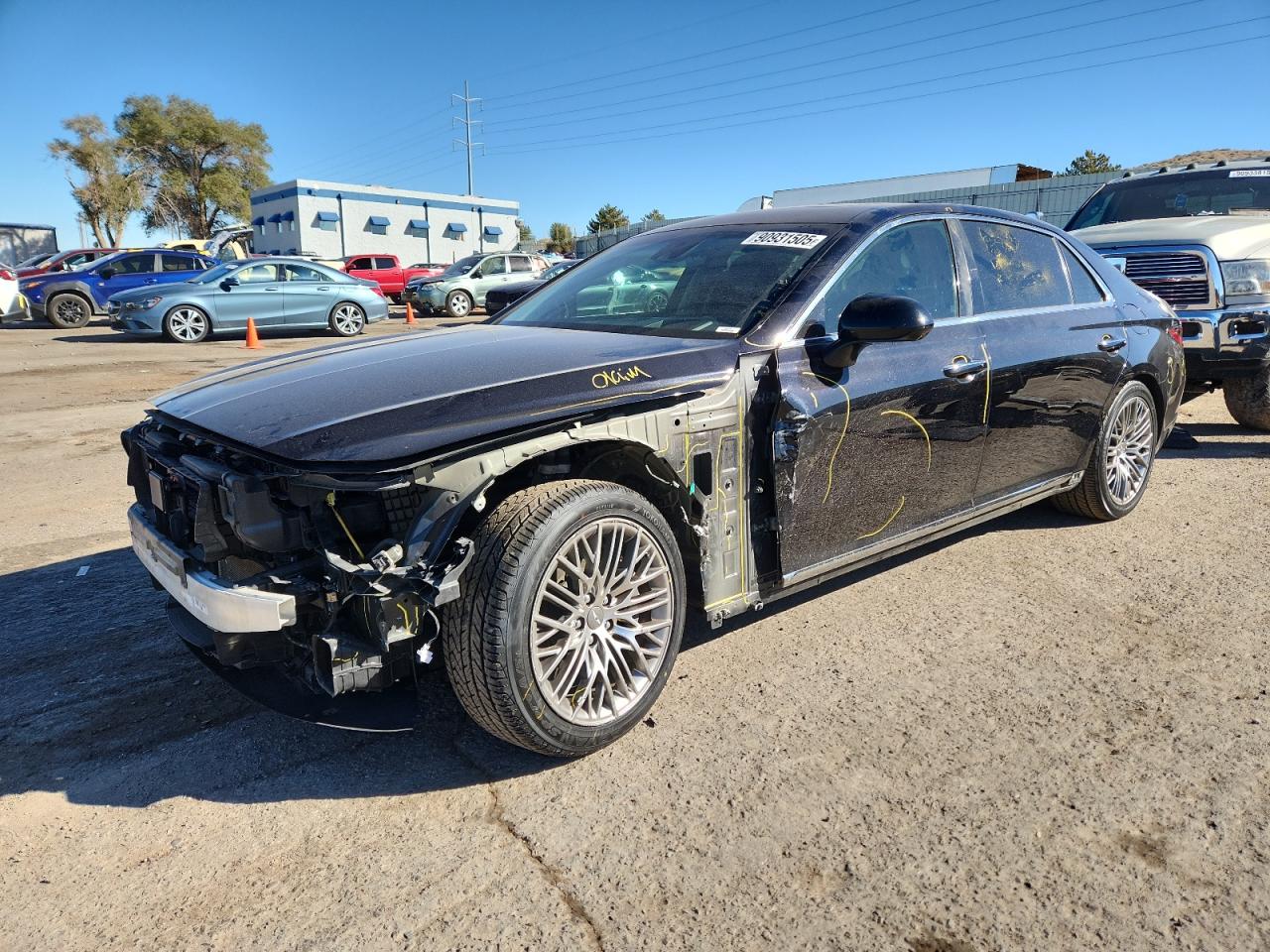 2021 Genesis G90