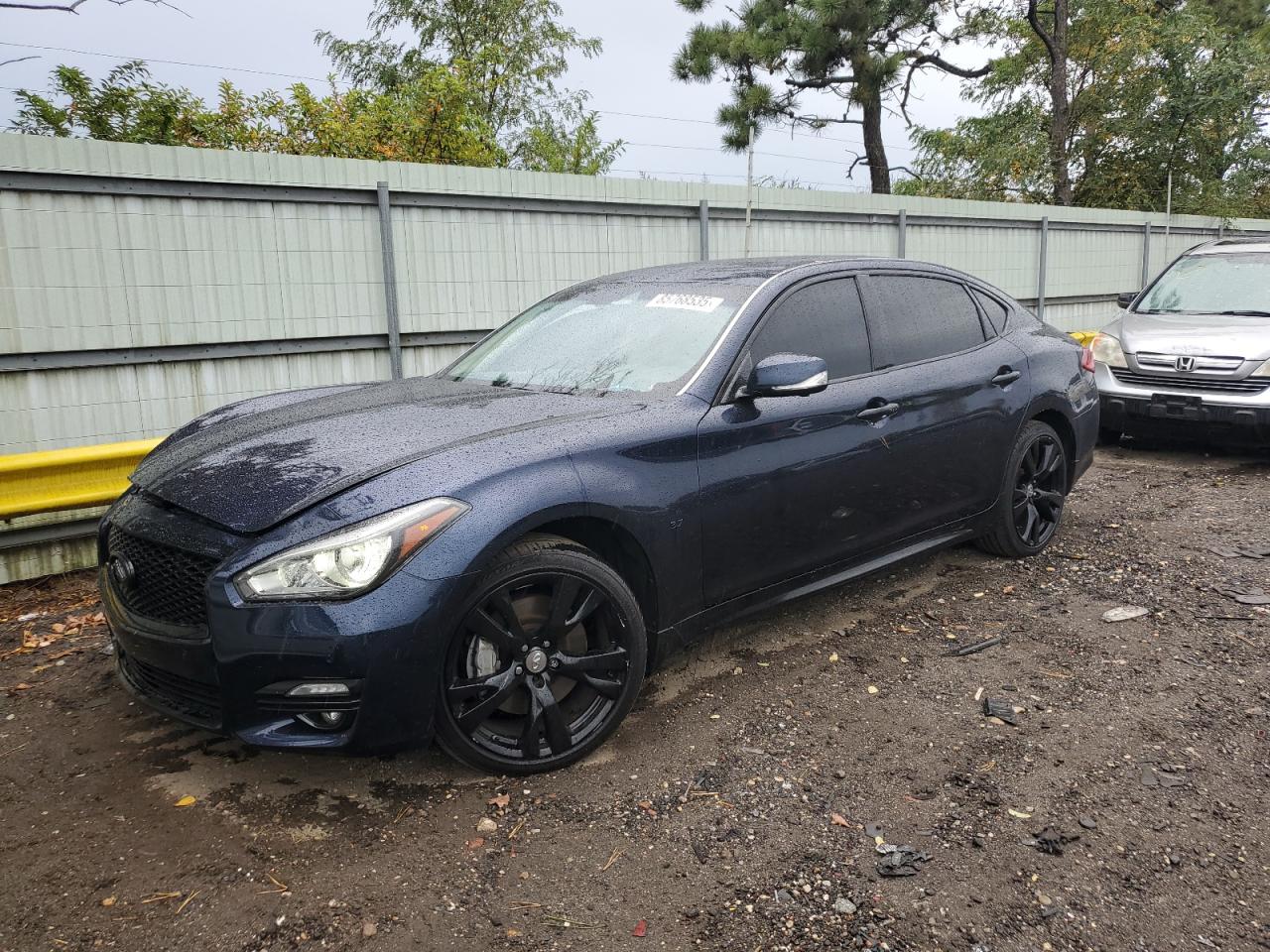 2016 Infiniti Q70