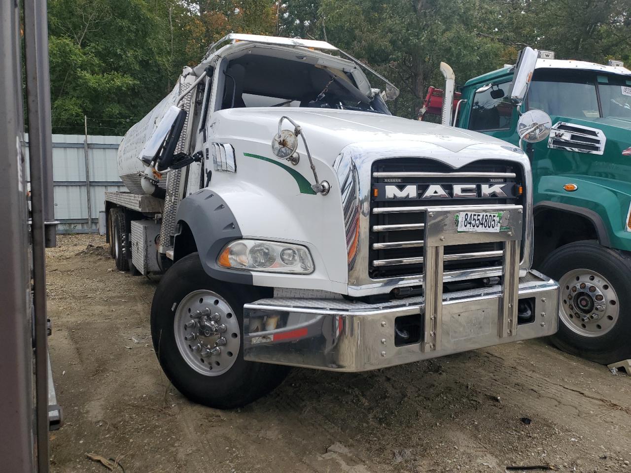 2021 Mack Granite