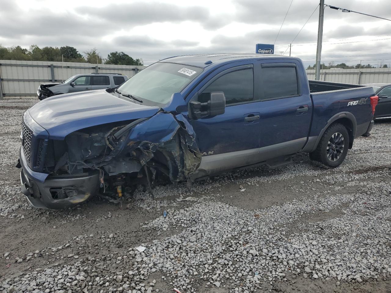 2017 Nissan Titan