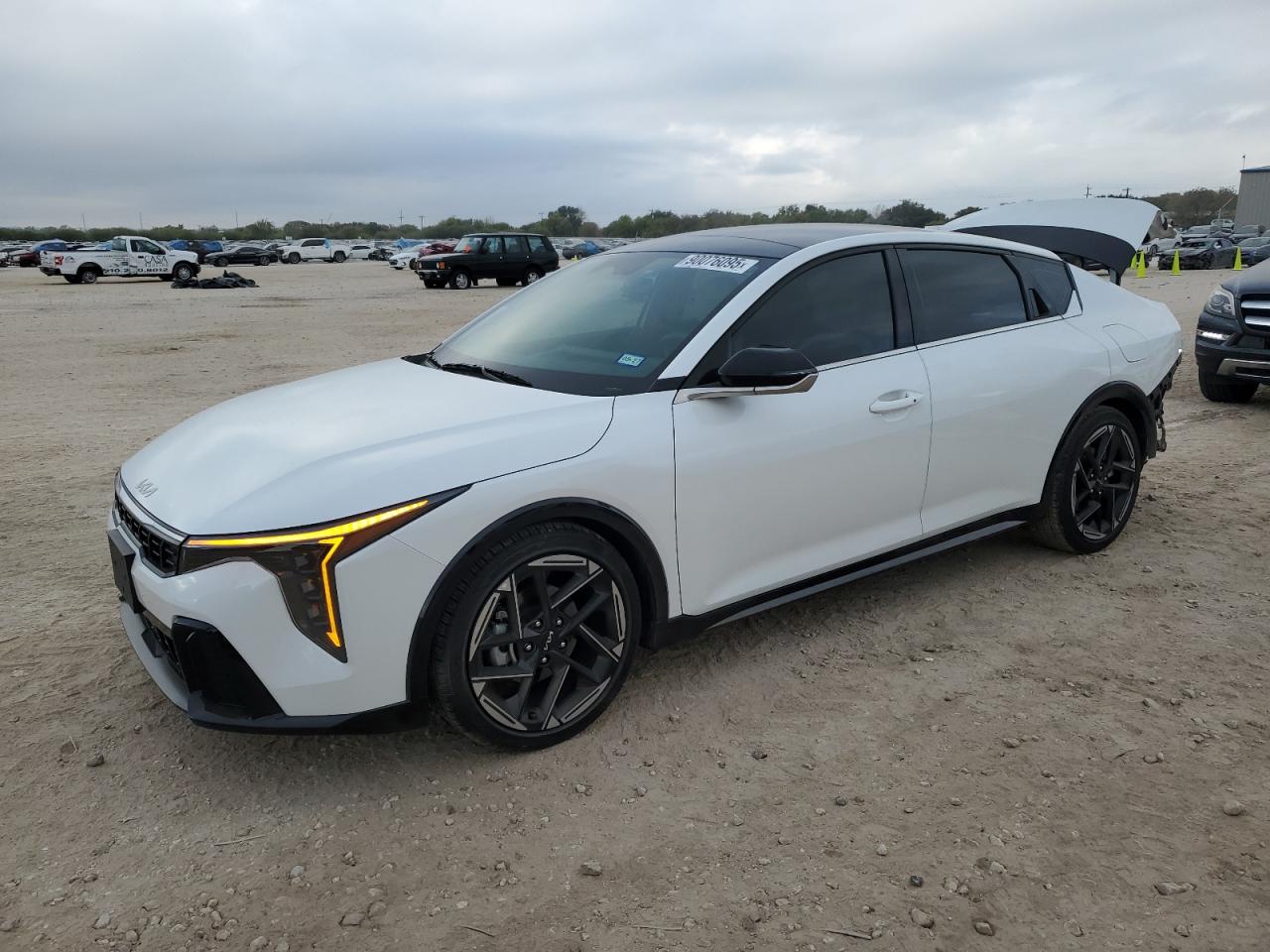 Kia K4