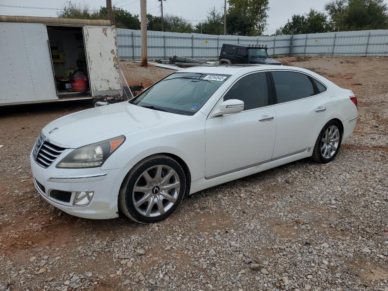 2013 Hyundai Equus