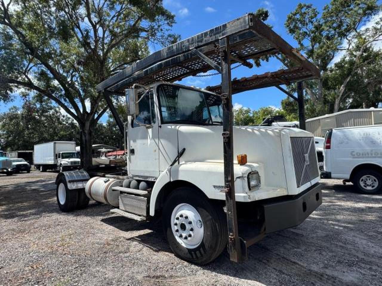 1999 Volvo Conventional