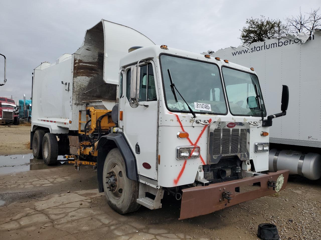 2015 Peterbilt Tractor