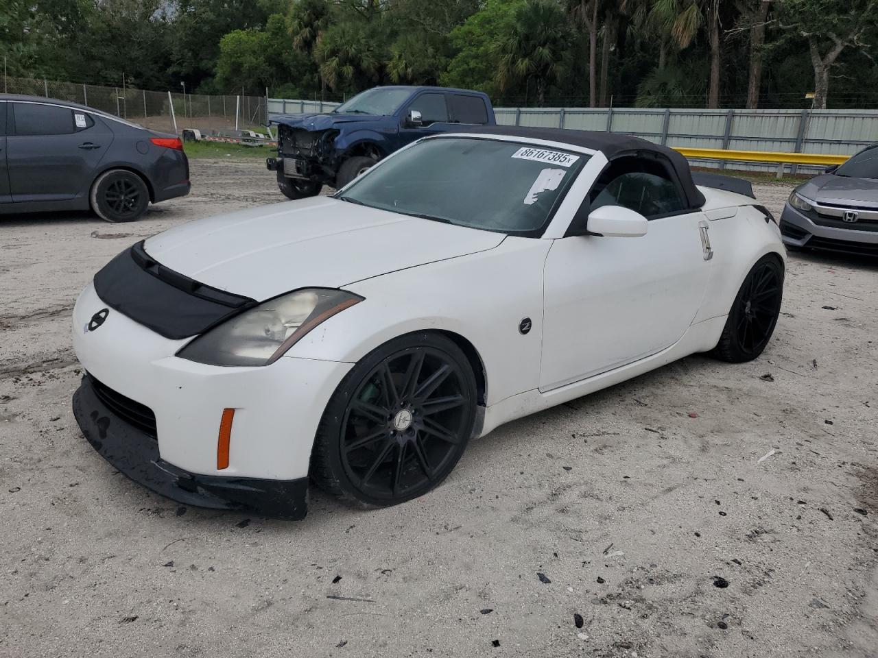 2004 Nissan Z