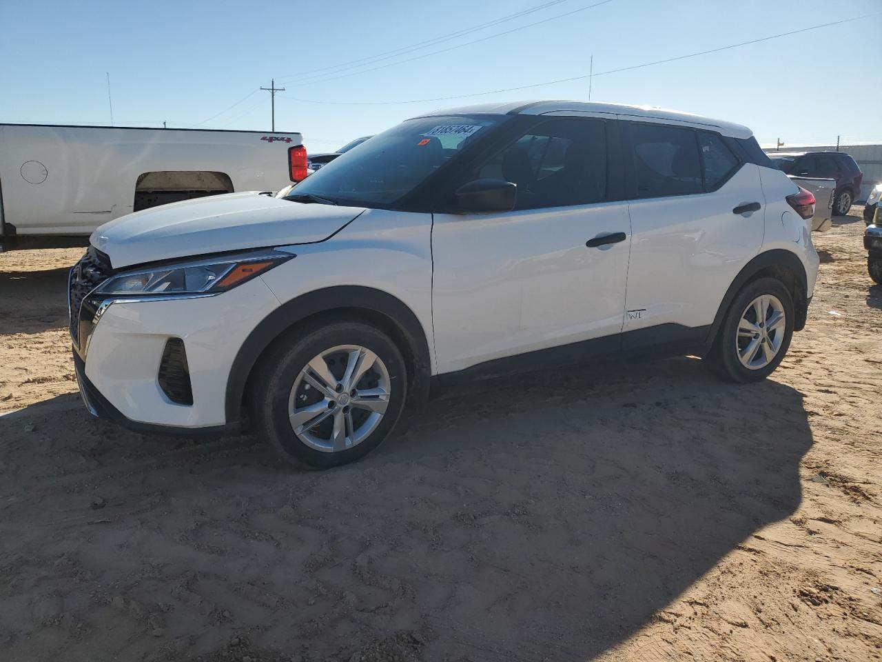 2023 Nissan Kicks s S