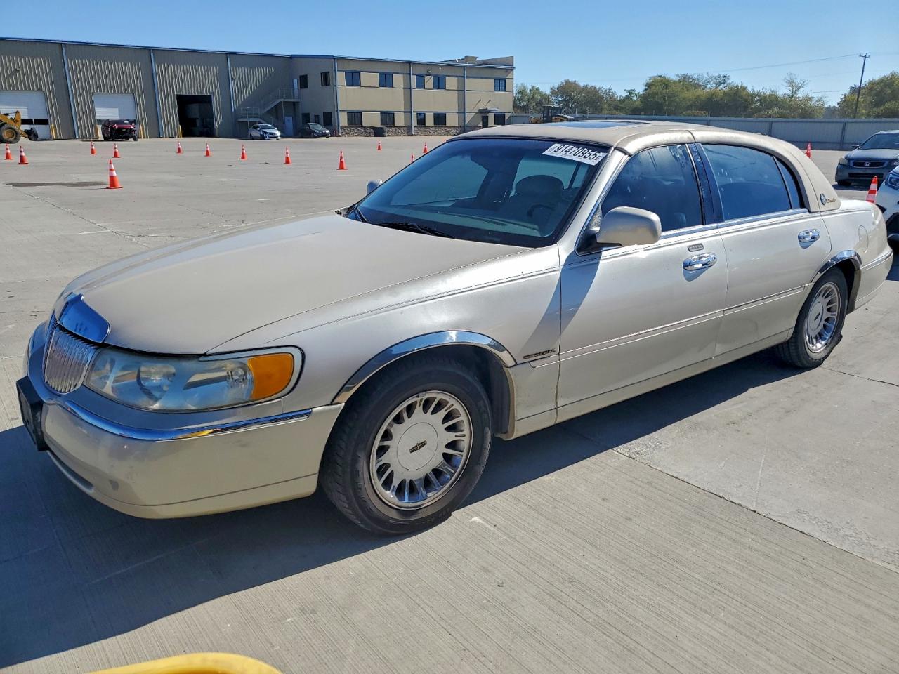 2000 Lincoln Town Car