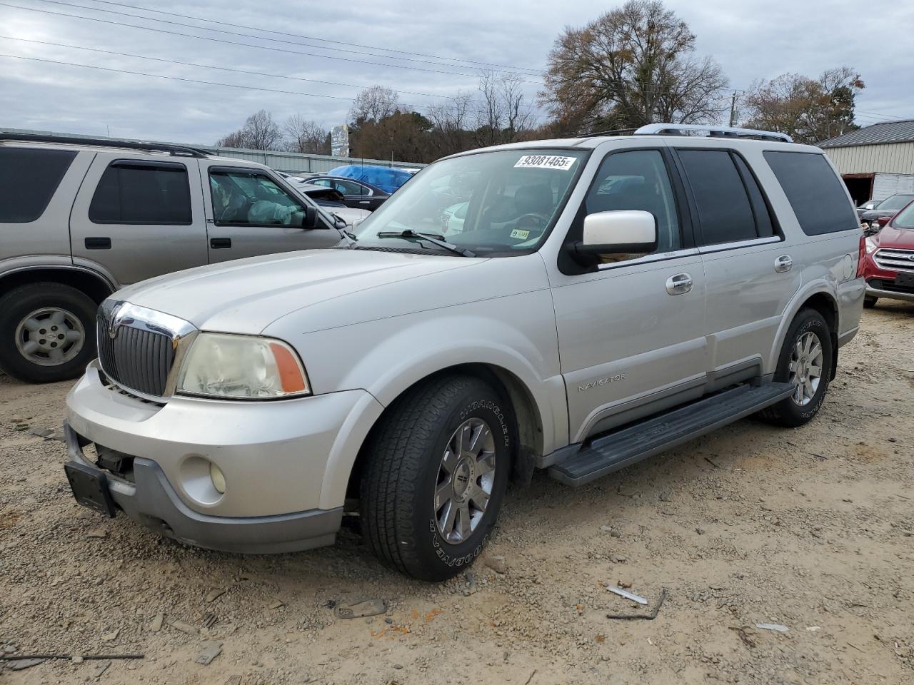2003 Lincoln Navigator