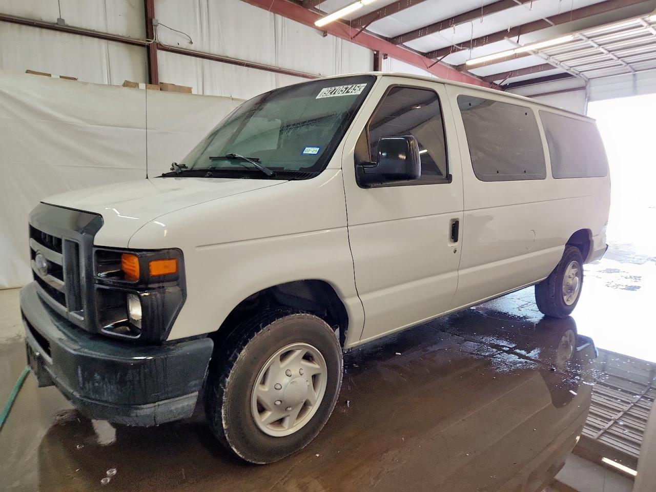 2013 Ford Econoline E350