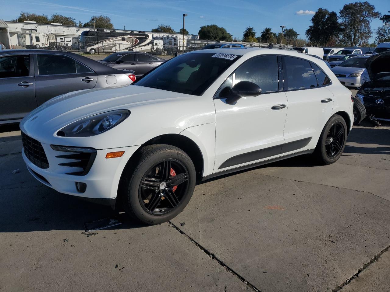 2016 Porsche Macan