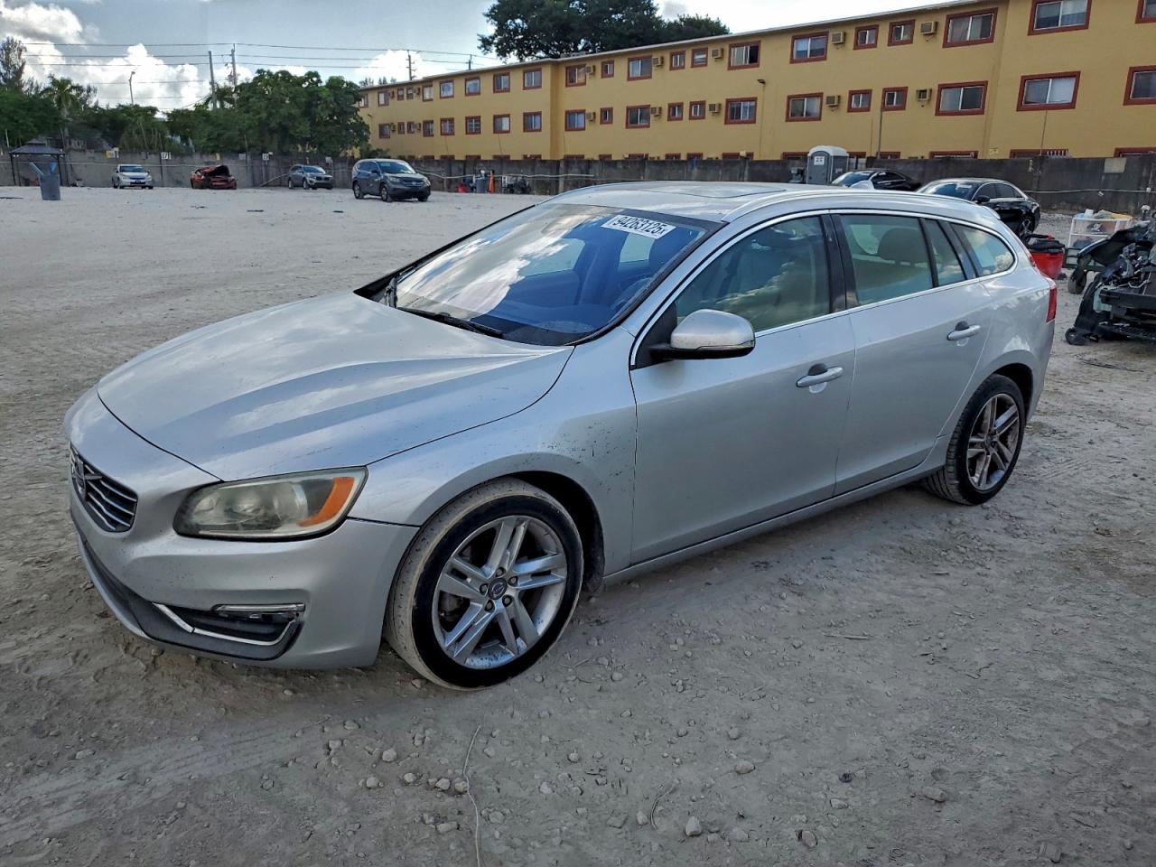2015 Volvo V60