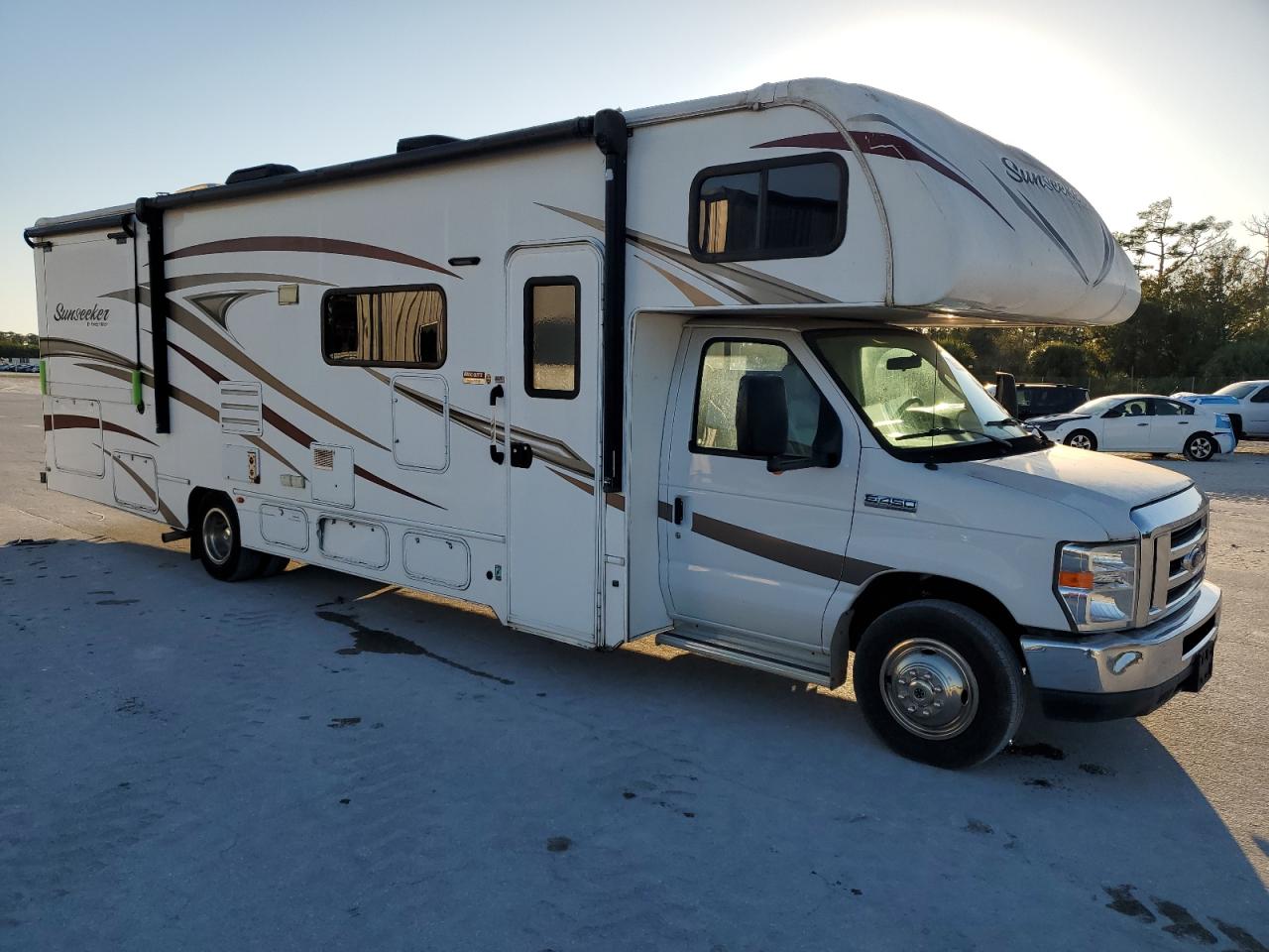 2017 Ford Econoline