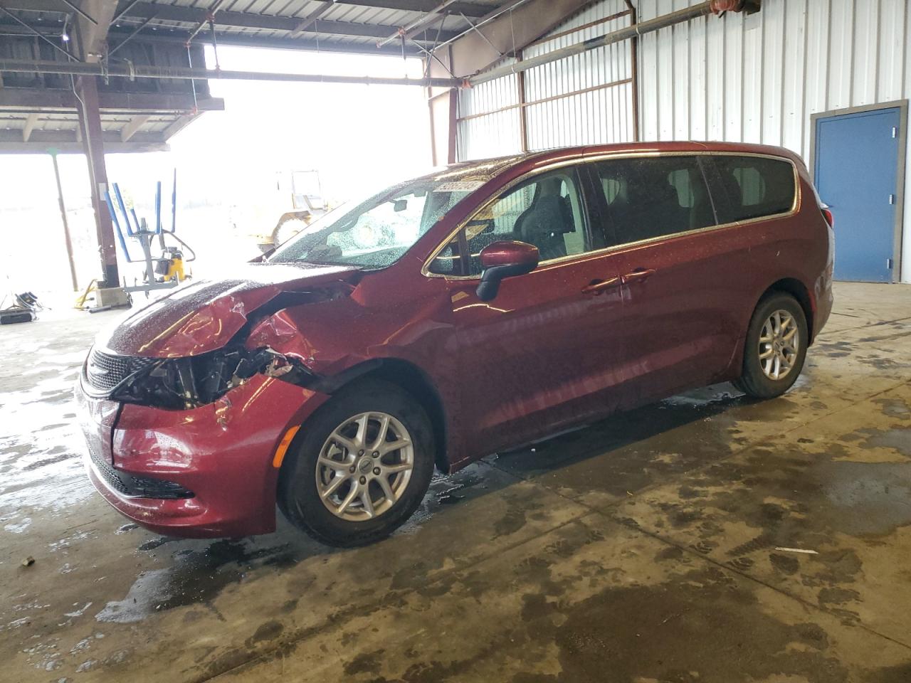 2022 Chrysler Voyager