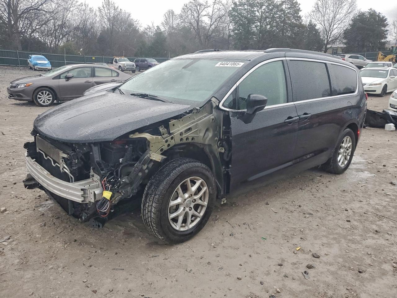 2020 Chrysler Voyager