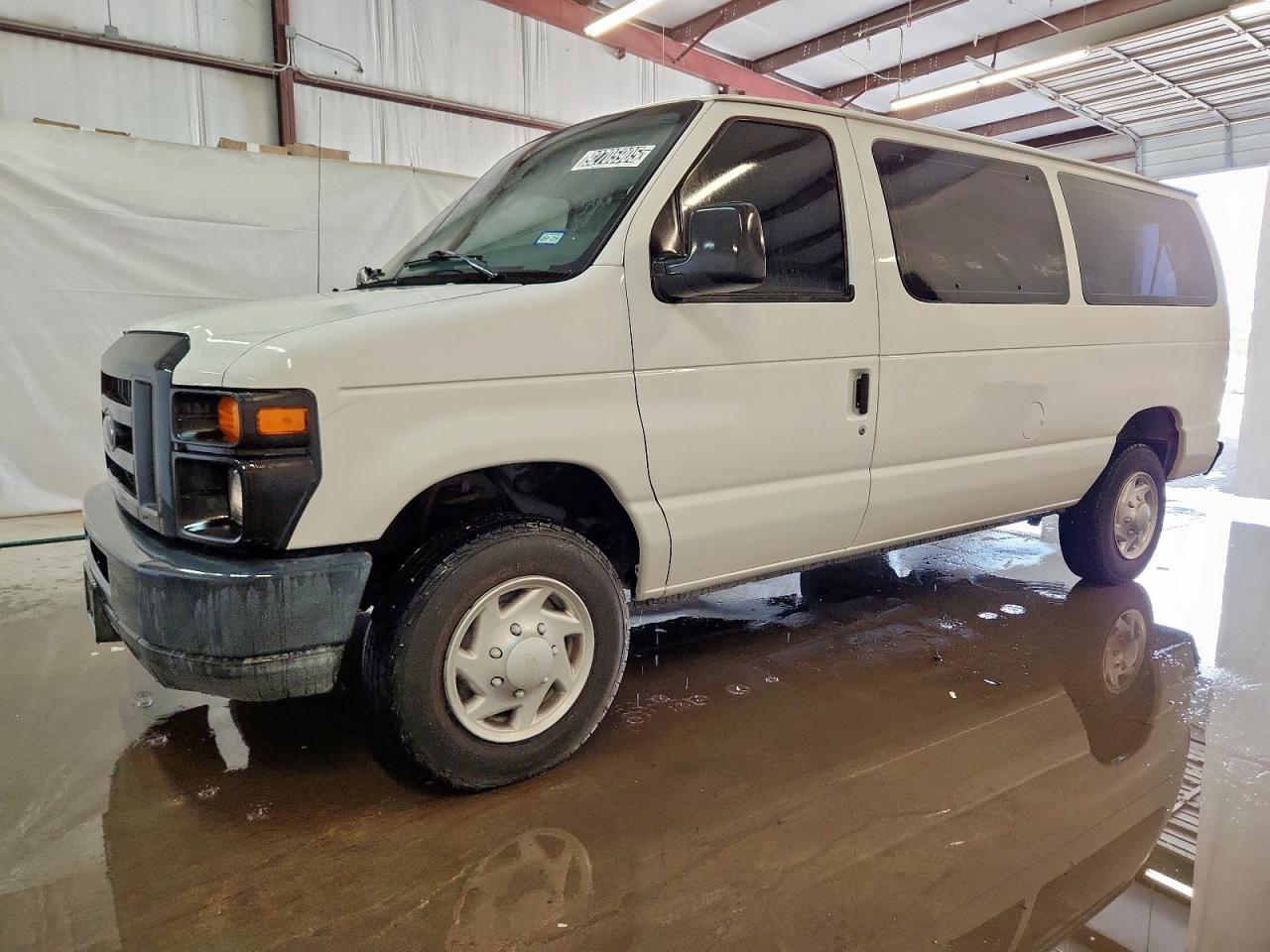2013 Ford Econoline E350