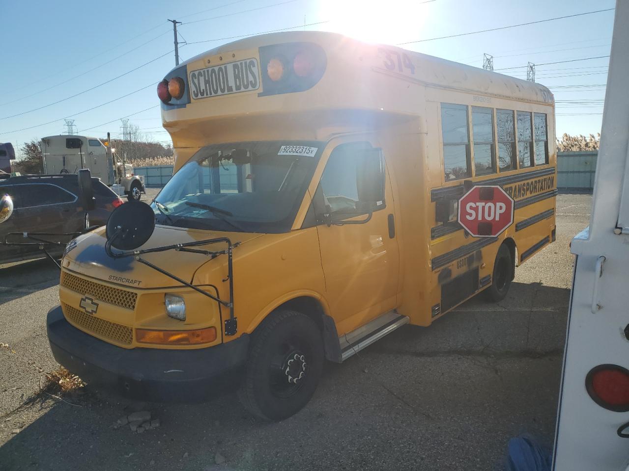 2014 Starcraft Bus