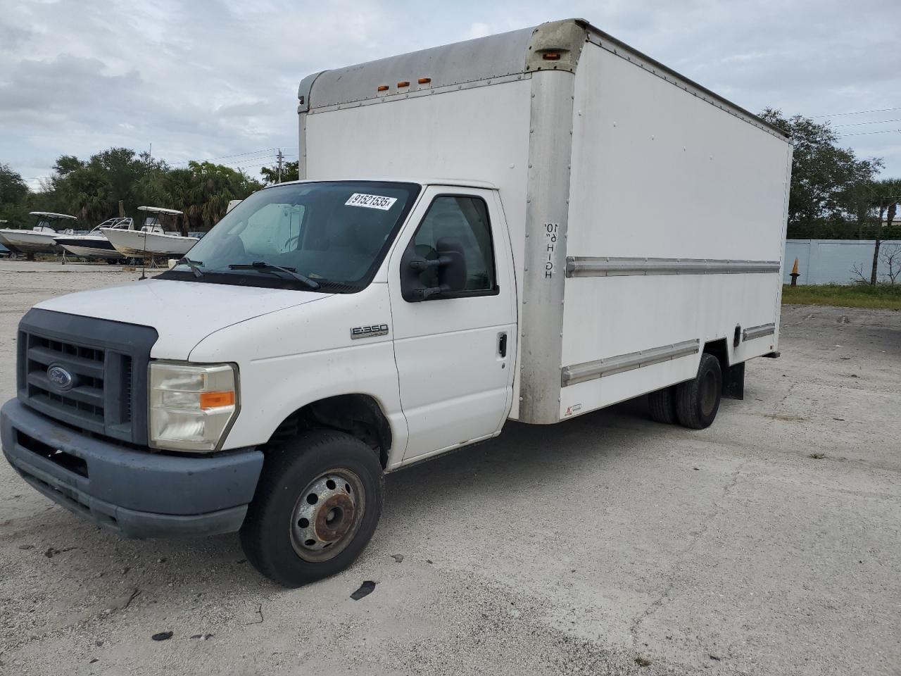 2012 Ford E-350