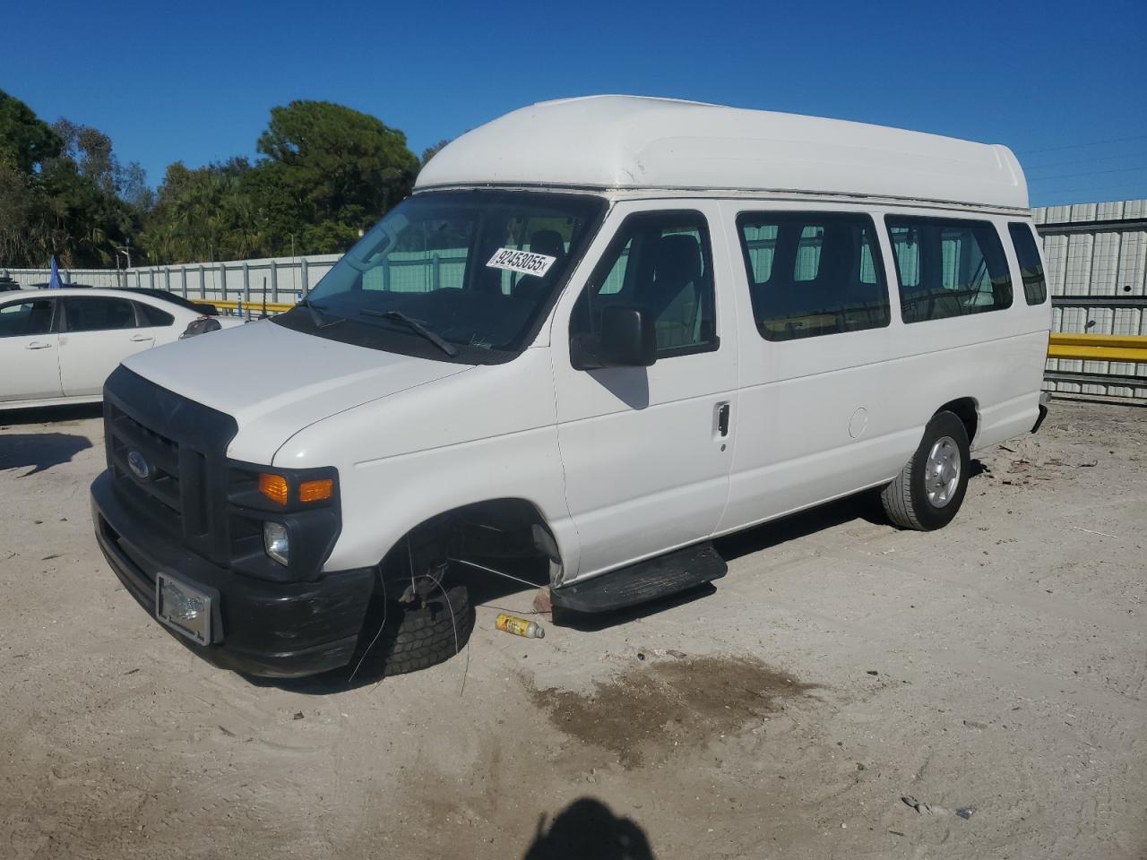 2011 Ford E-350