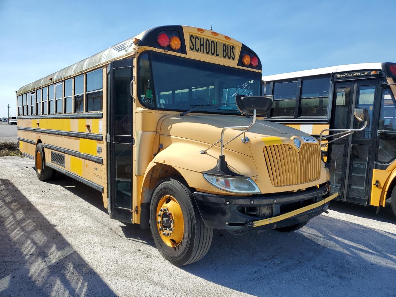 2013 Ic Corporation Ce Series School