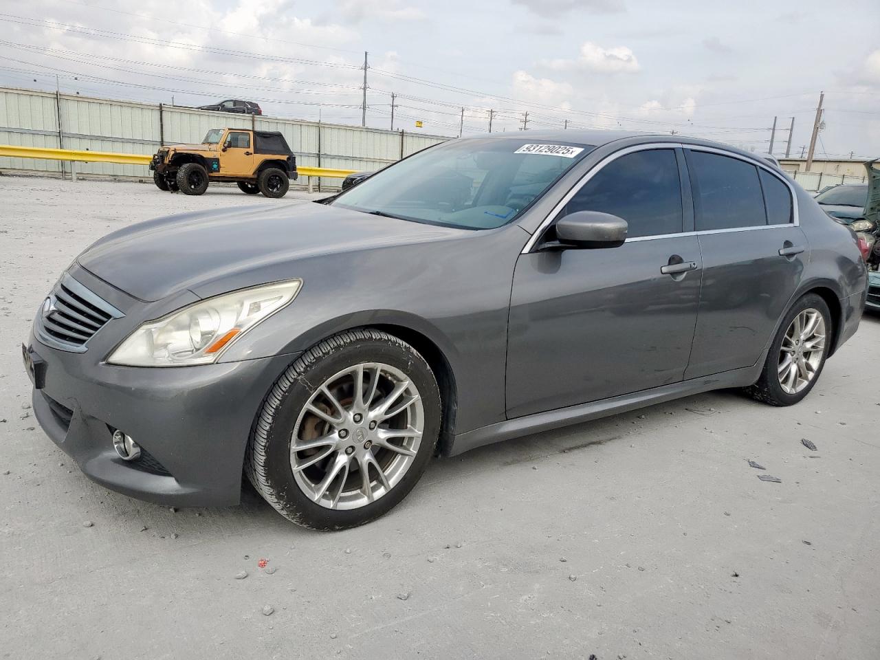 2012 Infiniti G37